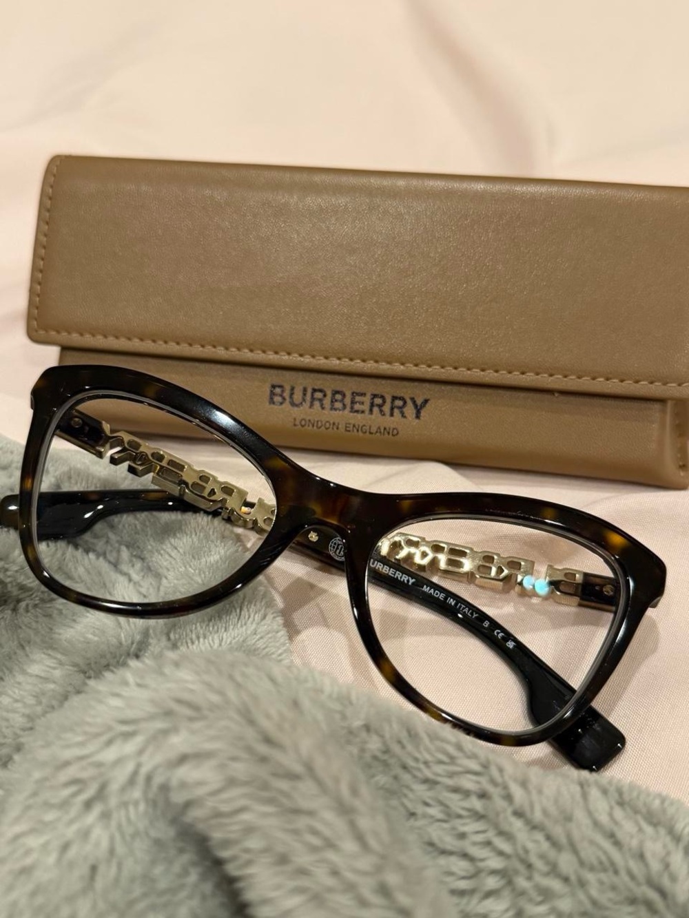 Burberry Tortoiseshell Cat-Eye Glasses with Gold Chain Temple